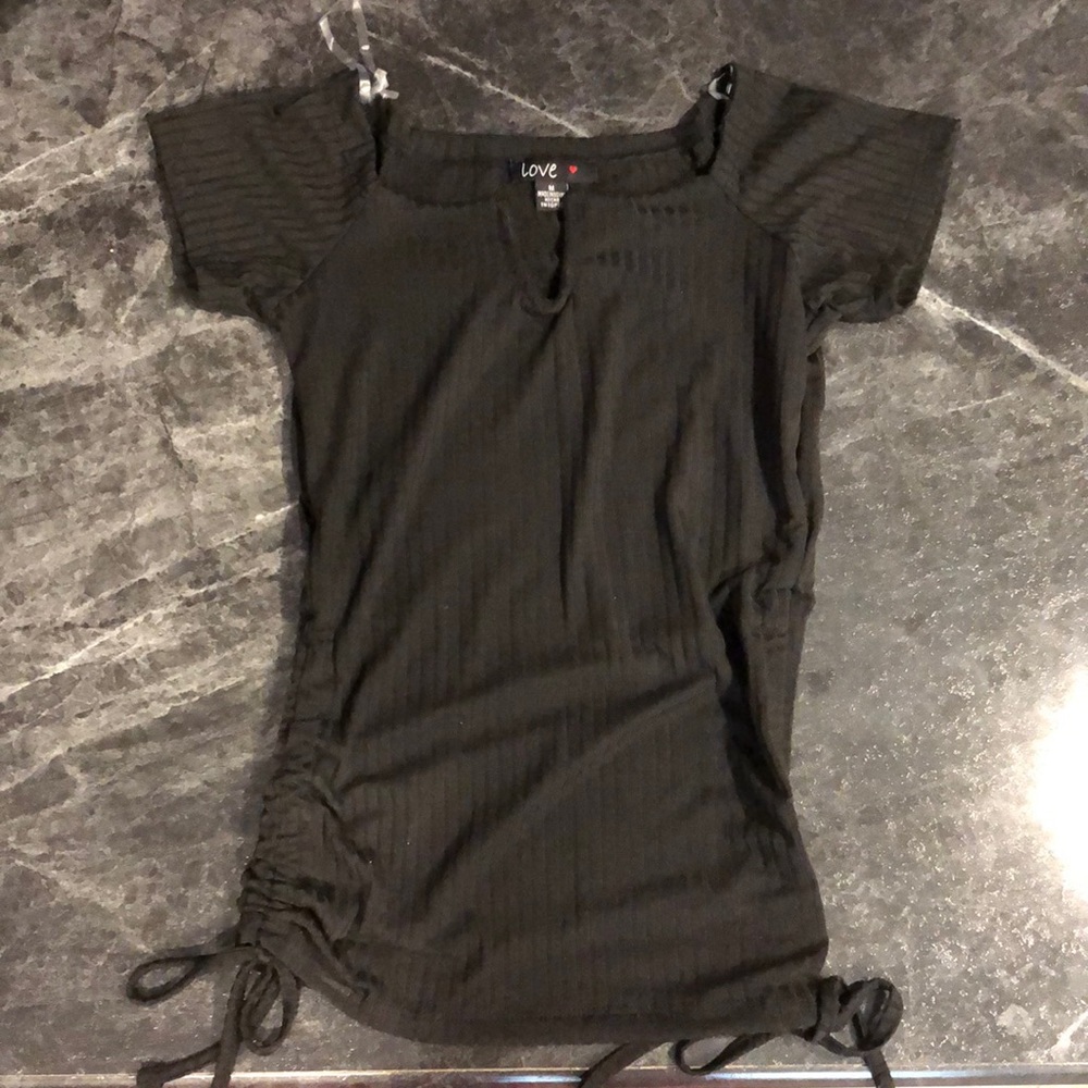 Black shirt